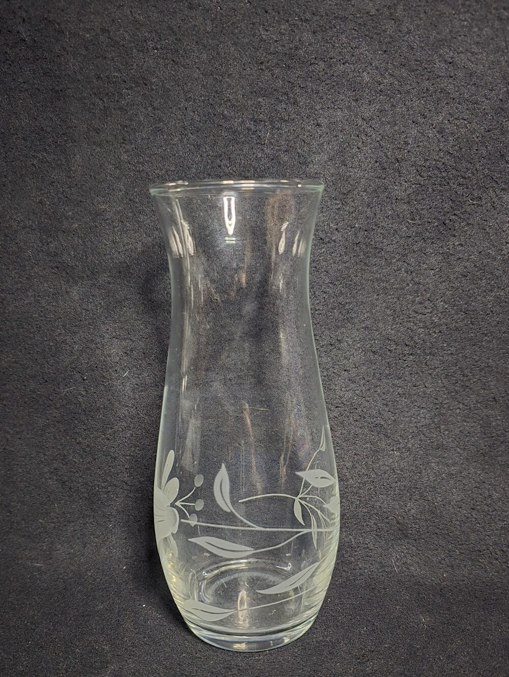 Cameo Crystal Hand Cut Vase - Picture 2 of 8